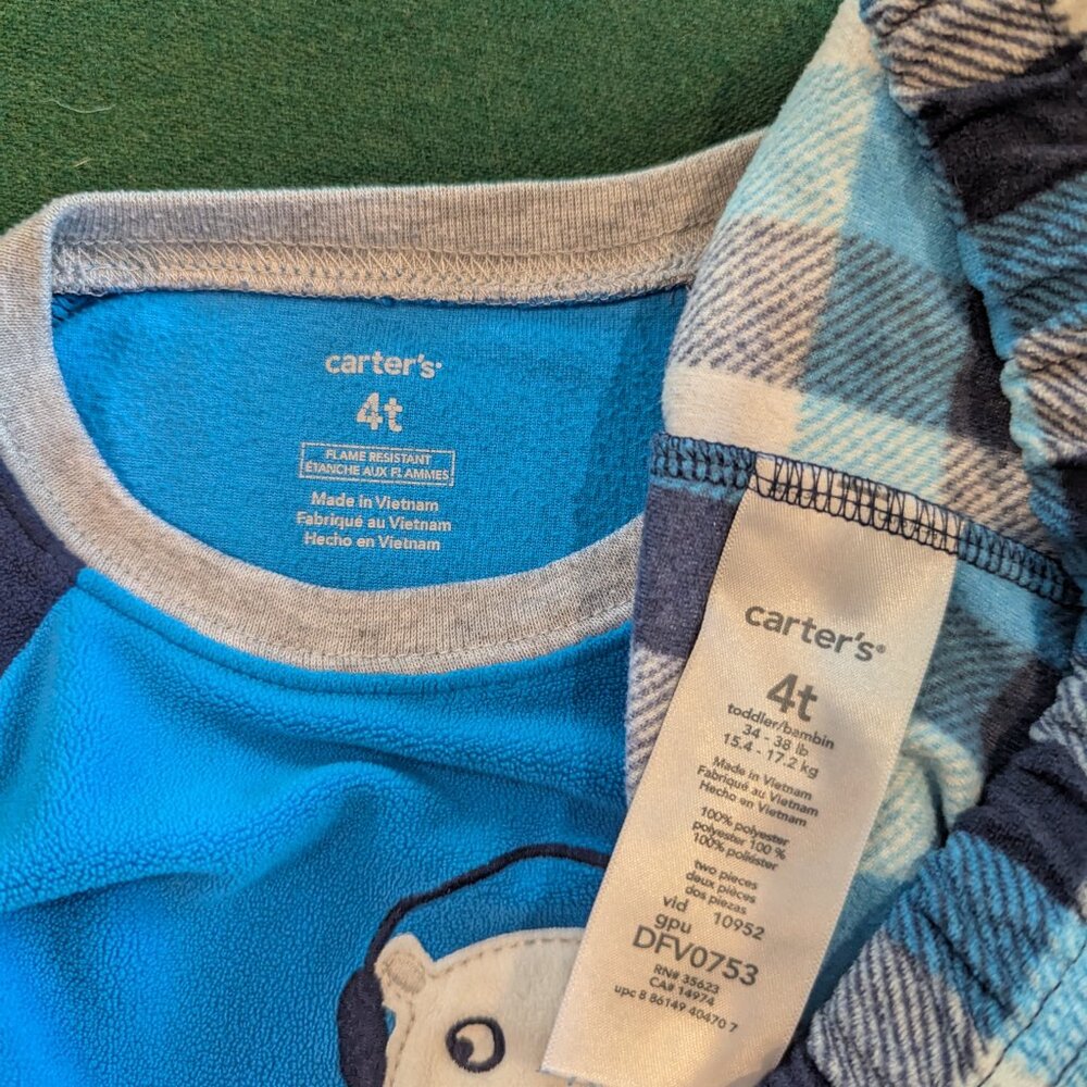 Carter's Boy's Fleece Pajama Set Size 4T 💙 - Picture 3 of 4